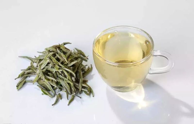 白茶：轻微发酵茶