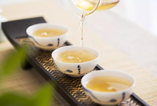 福鼎白茶的历史起源于什么时候？
