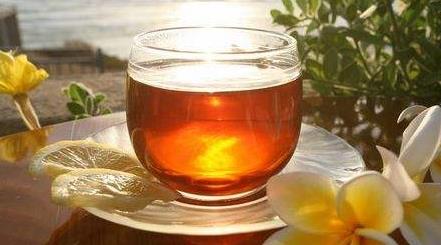 每天喝壶英德红茶，养生又保健！