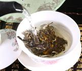 勐海七子饼茶是生茶还是熟茶？饮用有什么功效？