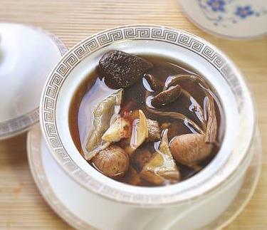 孕妇可以吃茶树菇吗？孕妇吃茶树菇的好处和注意事项！