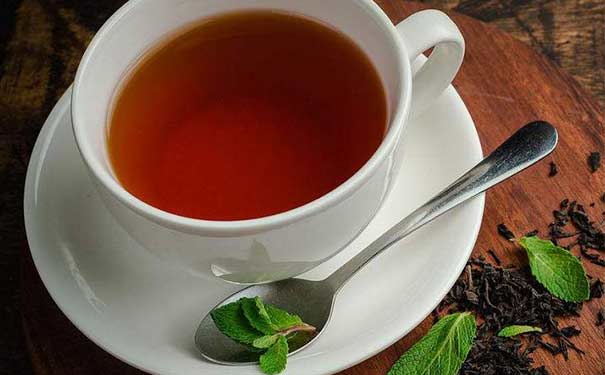 「红茶的功效」冬季喝红茶可预防感冒
