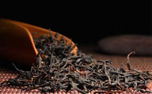 如何区别古树红茶和普通红茶