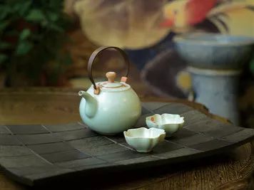 【福香茶缘】隔夜茶并不可怕，用对了它就是良药！