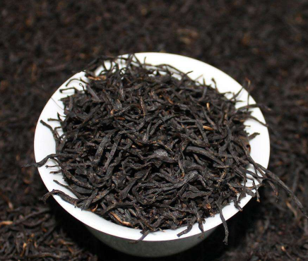 凤凰单枞茶惊人的保健功效 凤凰单枞茶的奇怪茶名