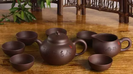 为什么紫砂茶具会有土味 怎样用新买的紫砂茶具喝茶？