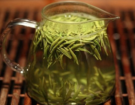 夏天喝绿茶有什么好处 到底好在哪里？