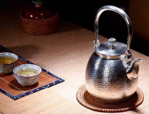 银壶怎么选? 为什么越来越多的人选择银壶煮水、泡茶