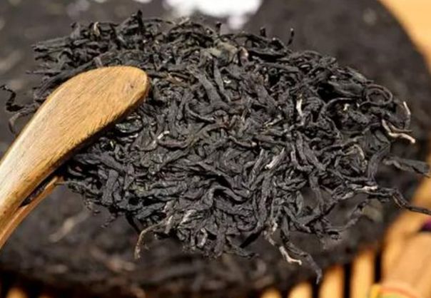 茶叶的保质期到底有多久？怎么判断茶叶过没过期？