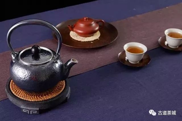 古道茶城 |一天24小时，什么时候不宜喝茶？
