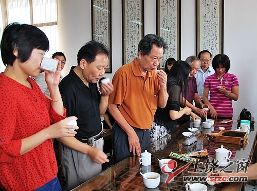 铅山县河红茶恢复研发项目通过专家论证