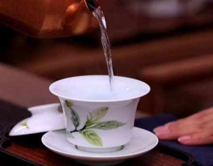 吃药后能喝茶吗 多久能喝茶呢？