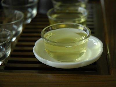 市场上<a href=http://www.chayu.com/baike/395 target=_blank >都匀毛尖</a>茶价格是多少呢?