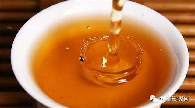 茶叶“金花”与“白霜”到底是不是霉变了？