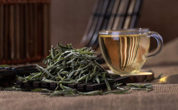 白茶中的茶黄素有何功用？