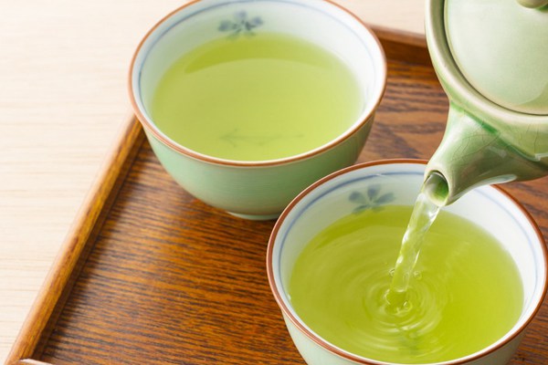 晚上喝绿茶好吗？