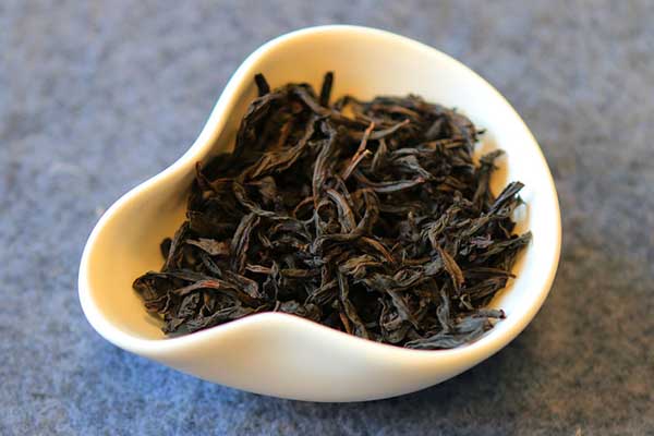 岩茶和红茶有什么区别？