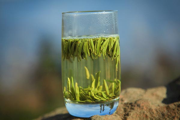 竹叶青属于绿茶吗？