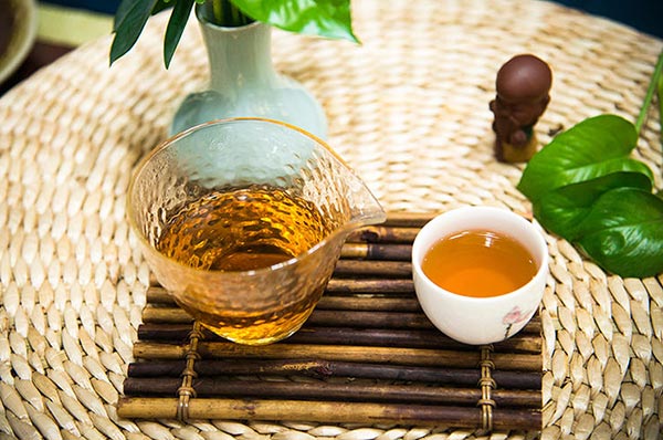 喝绿茶可以解酒吗？