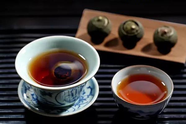 小青柑是红茶还是绿茶？