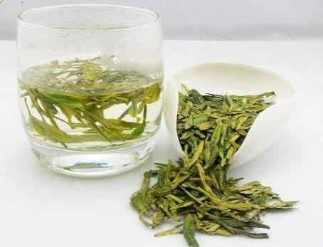 西湖龙井茶需要放冰箱利保存吗？龙井茶的保存方法！