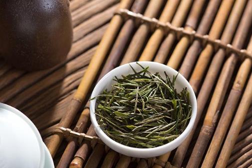 靖安白茶的价格多少钱一斤？