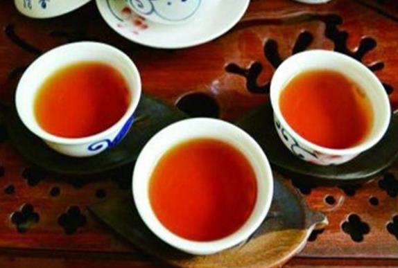 冲泡英德红茶，最好是用什么材质的茶具？