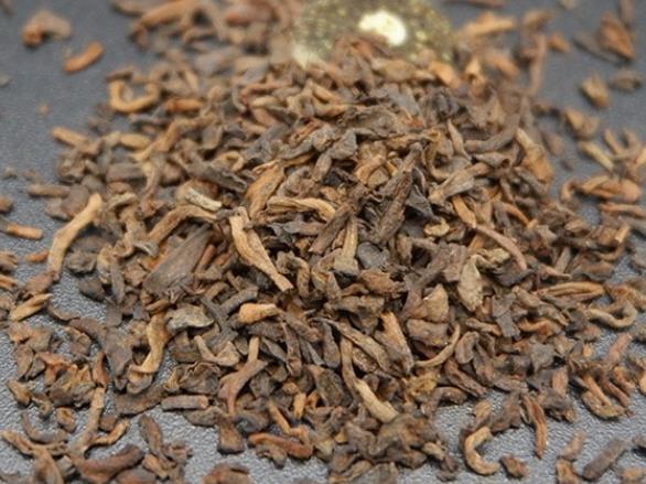 小青柑里面的普洱熟茶是用什么等级的普洱茶制作的？