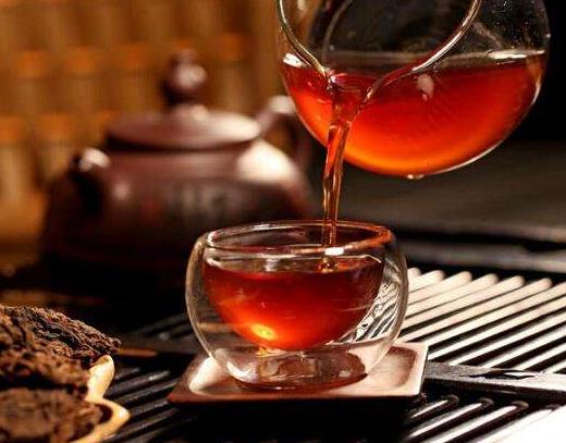 感冒吃药期间可以喝普洱茶吗？