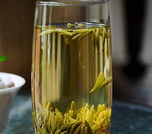 竹叶青茶适宜什么季节喝冬天可以喝竹叶青茶吗？